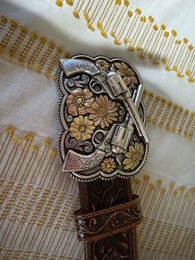 Tony Lama Two Revolver Floral Belt Buckle in Silver and Gold Tones